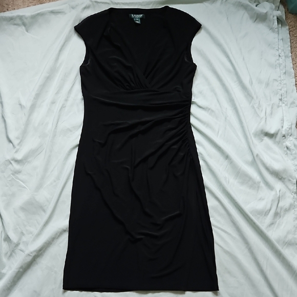 Ralph Lauren Dresses & Skirts - Lauren Ralph Lauren Fitted Black Dress, Size 10